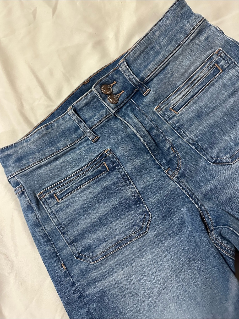 American Eagle Outfitters High-Rise Light Blue Slim Jeans